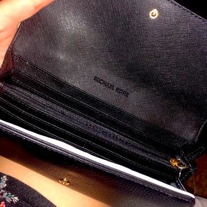 Micheal Kors wallet